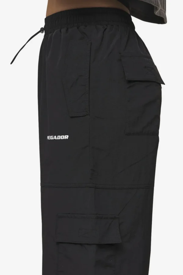 Yuri Tracksuit Pants Black-2