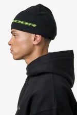 pegador-alden-short-black-flash-green-beanie-3