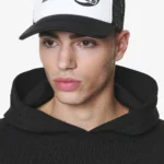 pegador-eazor-black-white-trucker-cap