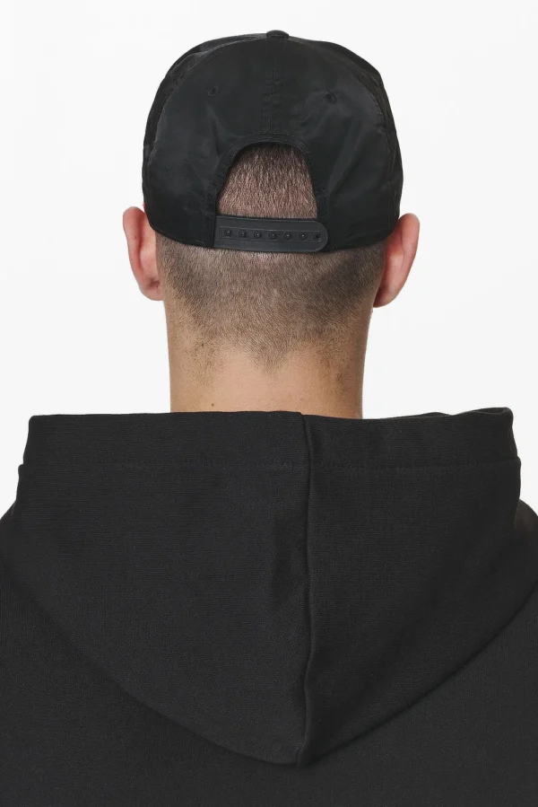 pegador-fargo-black-cap-2