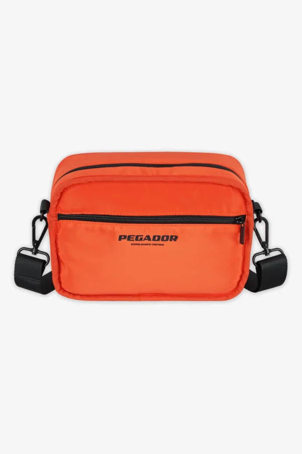 pegador-insideout-black-signal-red-cross-body-bag-1
