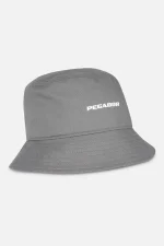 pegador-logo-cool-grey-white-bucket-hat