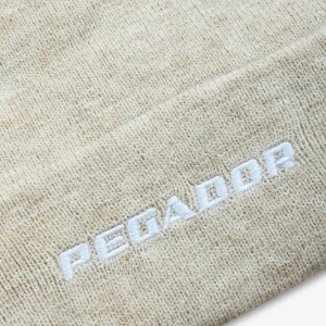 pegador-logo-kingdom-beige-white-beanie-1