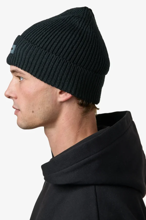 pegador-logo-rubber-heavy-knit-black-black-beanie-3
