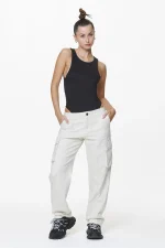 pegador-molde-black-gum-bodysuit-1