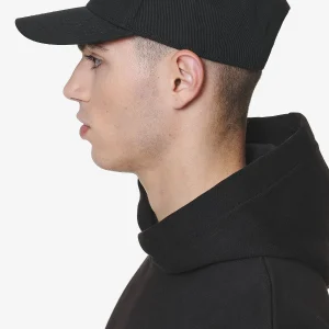 pegador-pingon-black-cap-1
