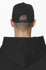 pegador-pingon-black-cap-2