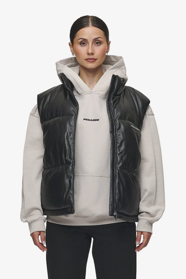 pegador-priory-faux-leather-puffer-metal-logo-black-vest