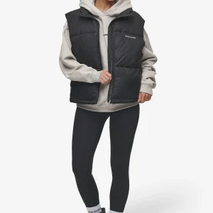 pegador-priory-puffer-black-vest-1
