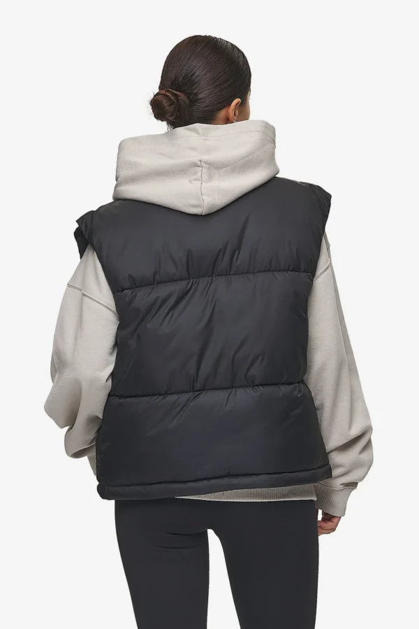pegador-priory-puffer-black-vest-2