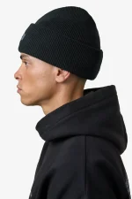 pegador-ranyo-logo-rubber-black-black-beanie-3