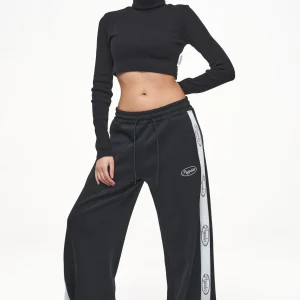 pegador-zito-rib-cropped-turtleneck-black-longsleeve-1